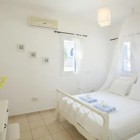 Mimoza Seafront Villa